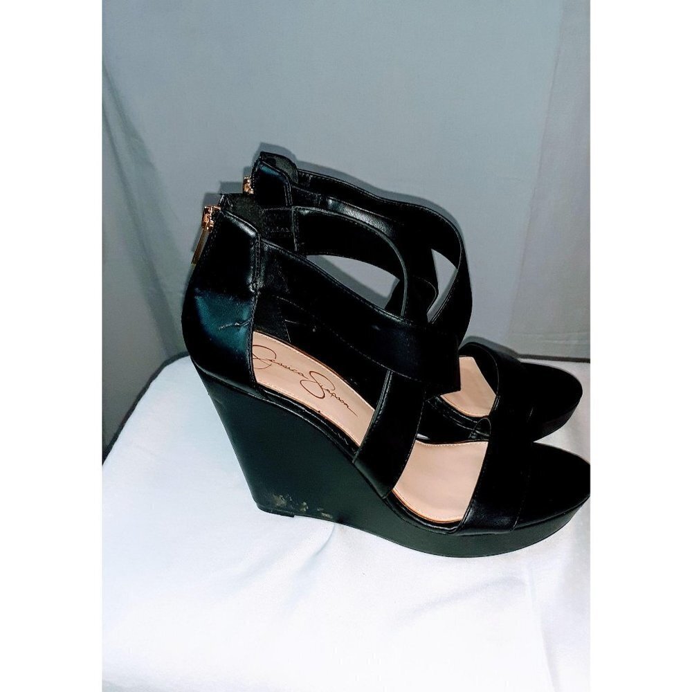 Sandals - Picture 7 of 7